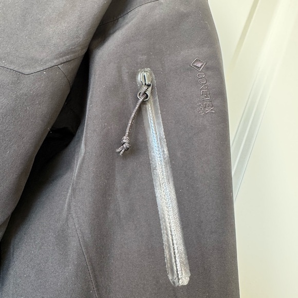 Arc'teryx Men's Alpha SV Jacket size: Small - Picture 11 of 13